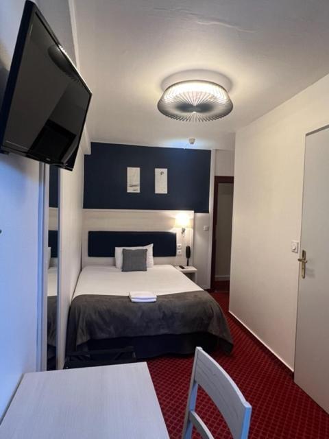 Brit Hotel Bleu Nuit Saintes Ngoại thất bức ảnh